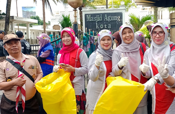 MEMPERINGATI WORLD CLEAN UP DAY INDONESIA (WDCI) 2023